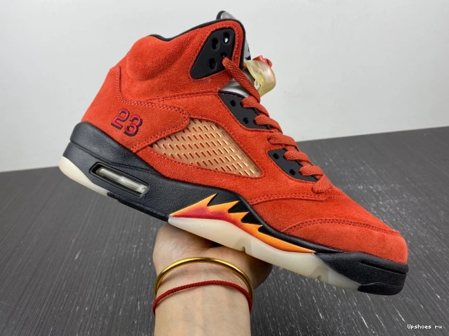 DD9336-800 on 5 Dunk Jordan Mars Retro 0825